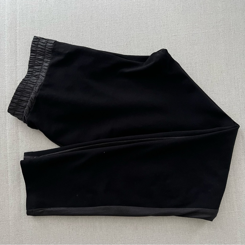 MONROW • Half Faux Suede Elastic Waist Black Leggings
